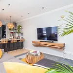 Precious Villa - With Uninterrupted Power Supply